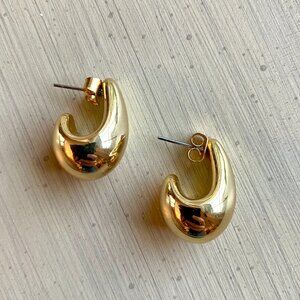 Gold Tone Teardrop Stud Earrings